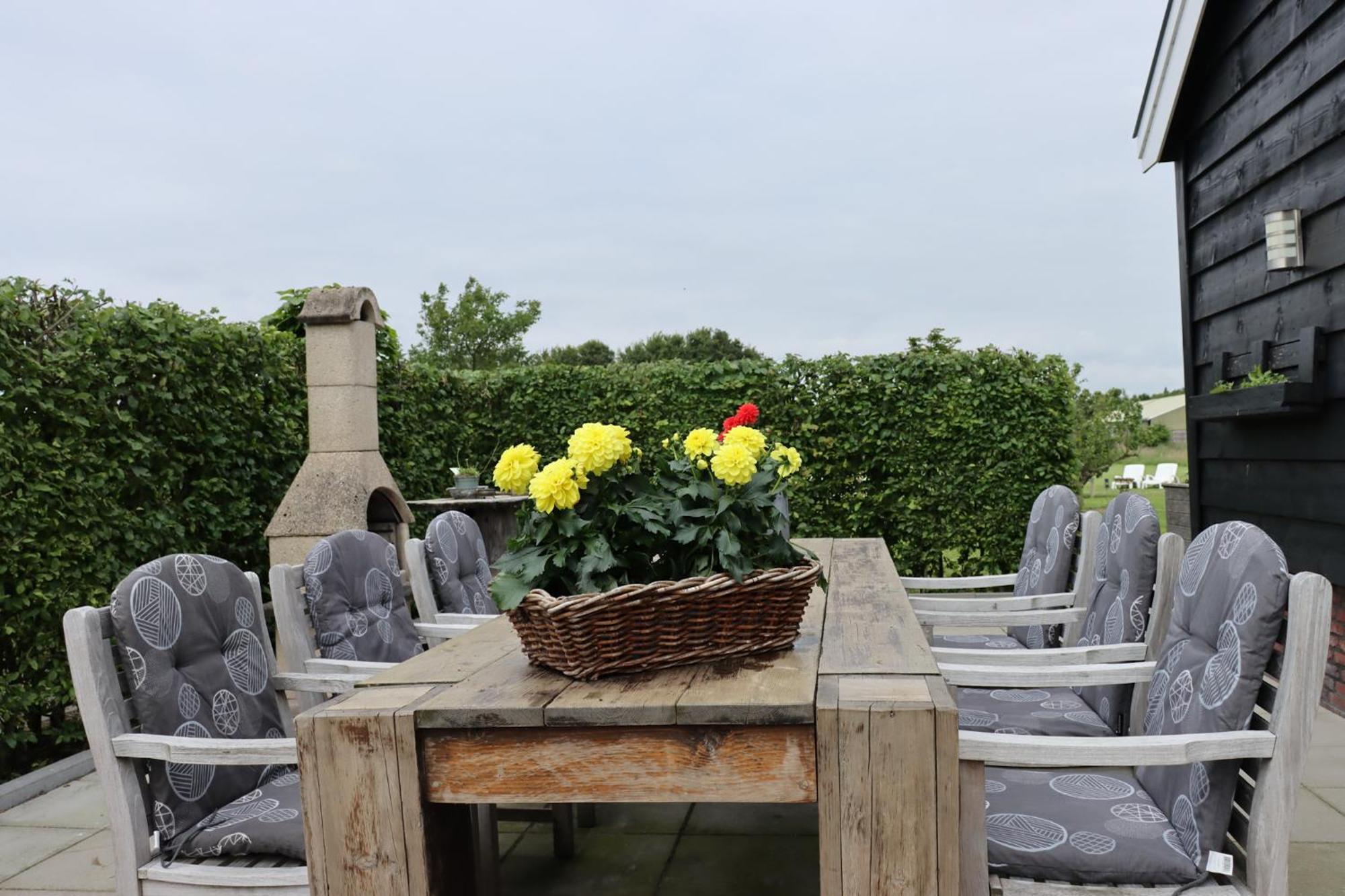 B&B Buutegeweun Sommelsdijk Bagian luar foto